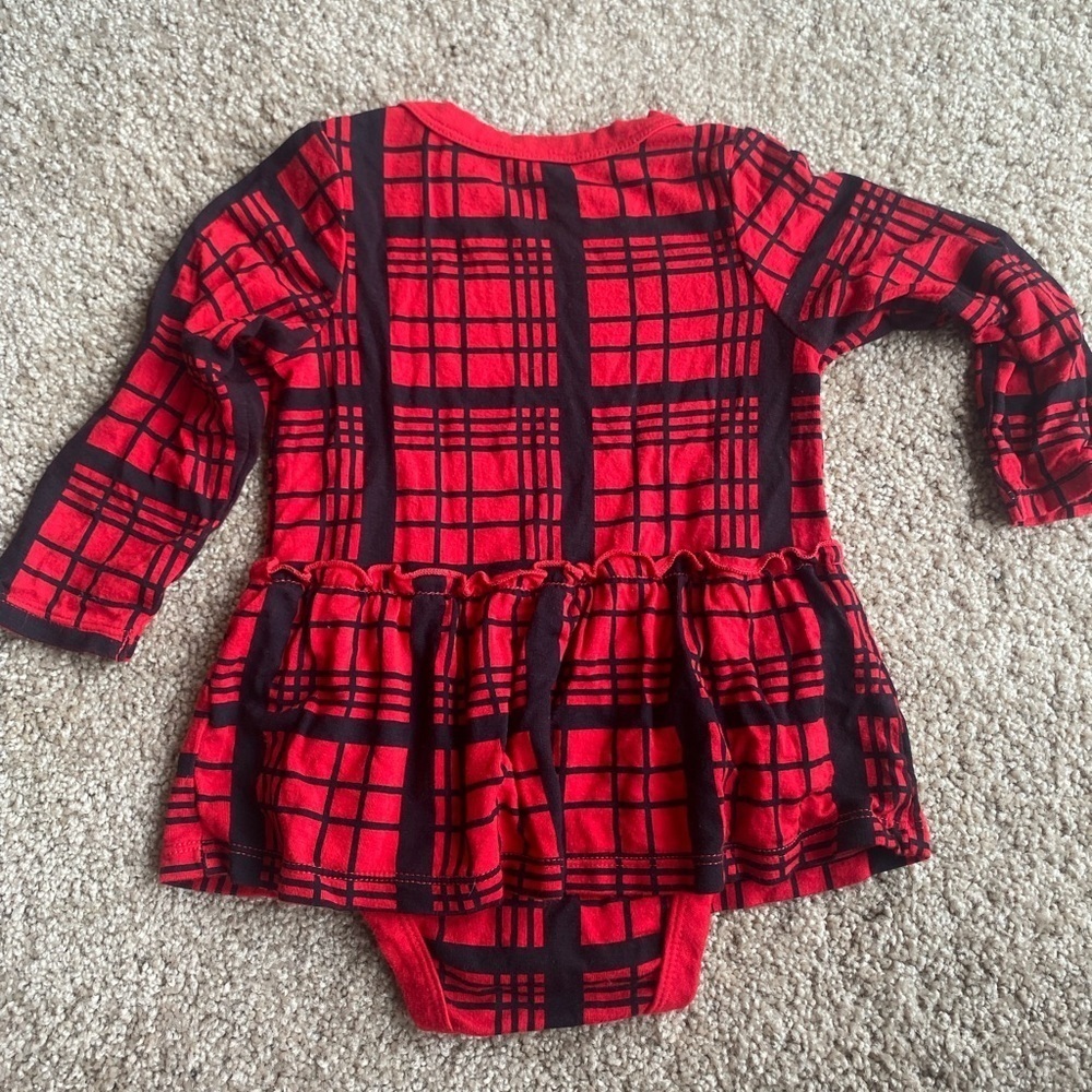 Lullaby Lane Plaid Ruffle Onesie Baby Girl Christmas Outfit Long Sleeve Soft - Picture 3 of 6